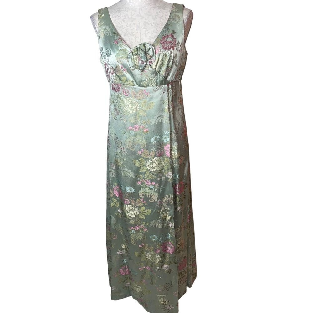 An Arkay Vintage Womens dress Size XL Green Floral Maxi Empire Waist